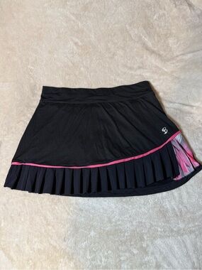 Women’s Black Athletic Pleated Skort with Pink Trim